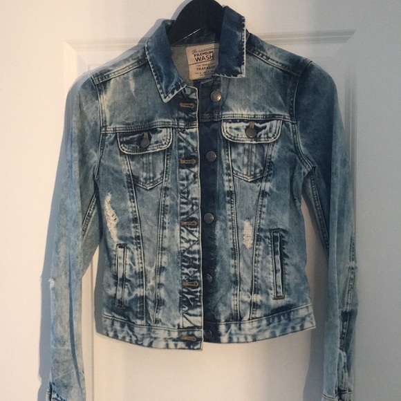 Zara Jackets & Blazers - Zara TRF fitted denim jacket size S fits XS
